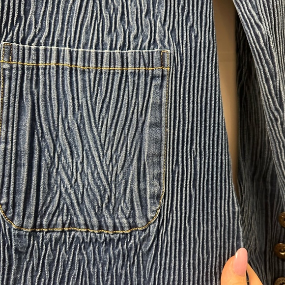 3/$25 Vintage Denim Button Up - Picture 2 of 5